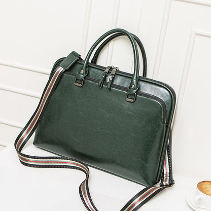 Sac Ordinateur Cuir femme Zélie – Élégant, 14” & Original Vert / Cuir Sac Ordinateur